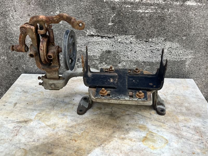 Lote anterior: Raro Aparato Antiguo para Venta