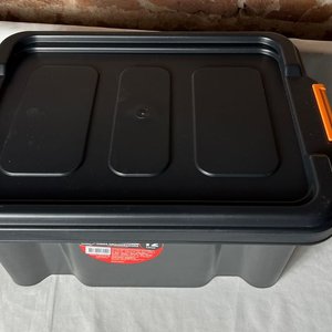 Organizador Plástico Negro Xplast 12 Litros con Tapa - imagen 3