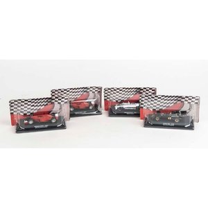 Lote siguiente: 4 autos F1: Ferrari F2001 de Michael Schumacher (2), Lotus 72D - 1972 de Emerson Fitipaldi y Brabham BT 49 - 1991 de Nelson Piquet en estuche original.