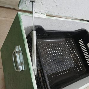 Lote siguiente: Baúl Rodante Verde con Cajón y Ruedas