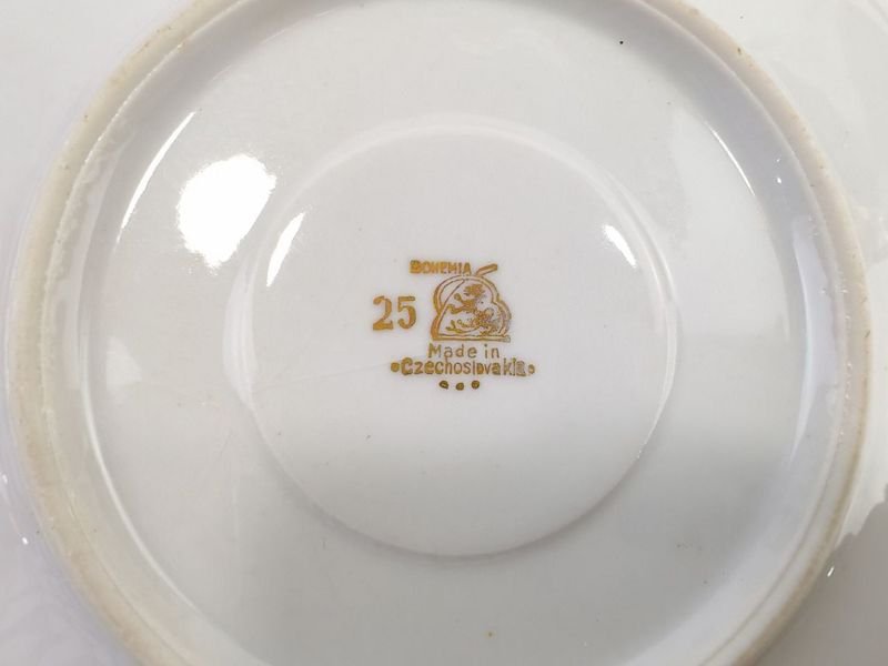 Adornos y Vajilla de Porcelana con Diseños Artísticos - imagen 4
