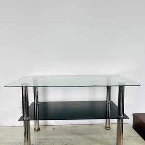 Lote siguiente: Mesa Ratona Moderna con Tapa de Vidrio y Estante Inferior