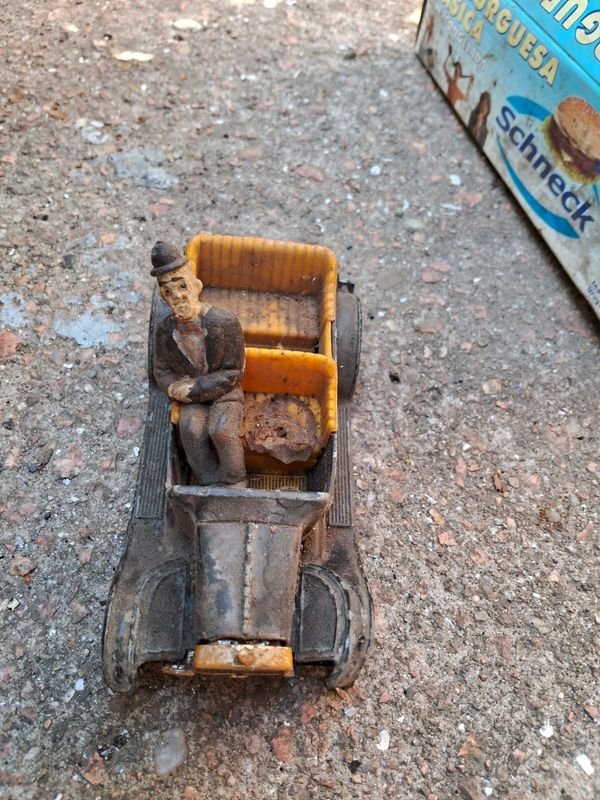 Item 886485 - Image 0