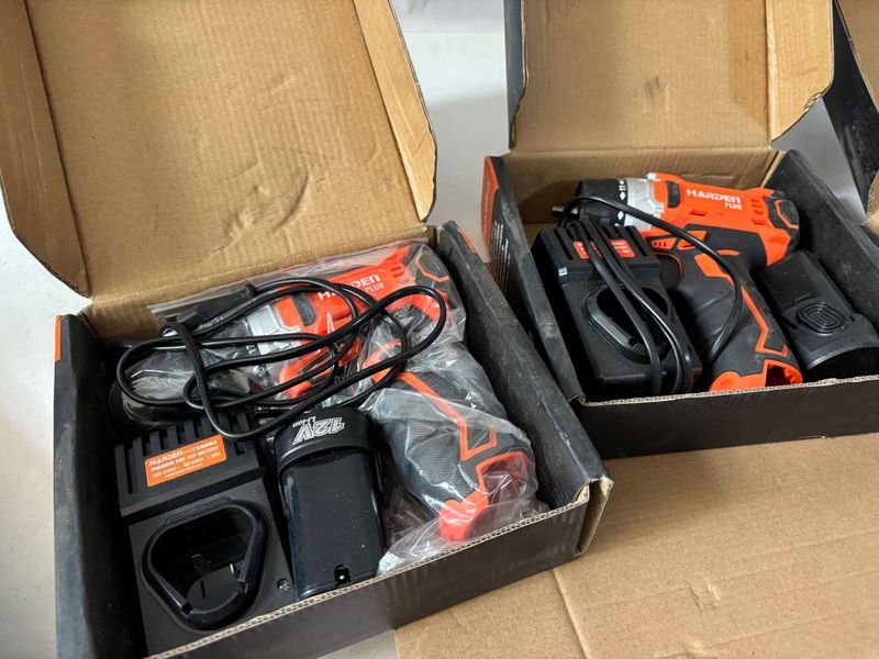 Atornilladoras a batería: una colección de herramientas y accesorios - imagen 5