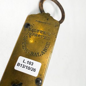 Balanza de Colgar Antigua Salter's Improved en Bronce y Metal - 24 Onzas - imagen 3