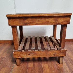 Lote anterior: Mesa de Arrimo Rústica de Madera Castaño con Estante Inferior