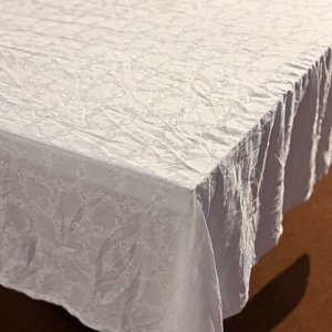 Lote anterior: Manteles Blancos con Diseño Floral - Medidas 130x140 cm