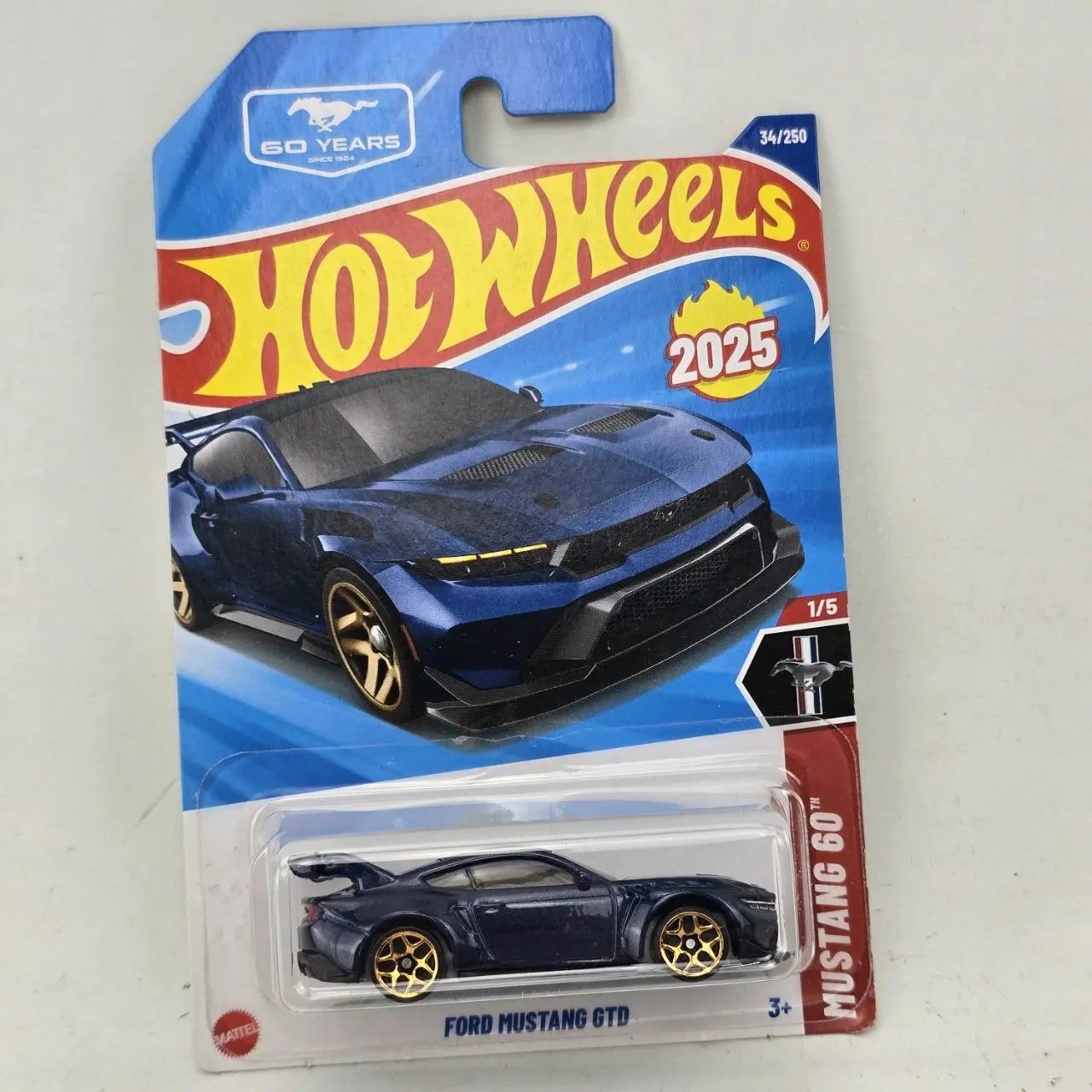 Hot Wheels Ford Mustang GTD Azul Dorado 2025