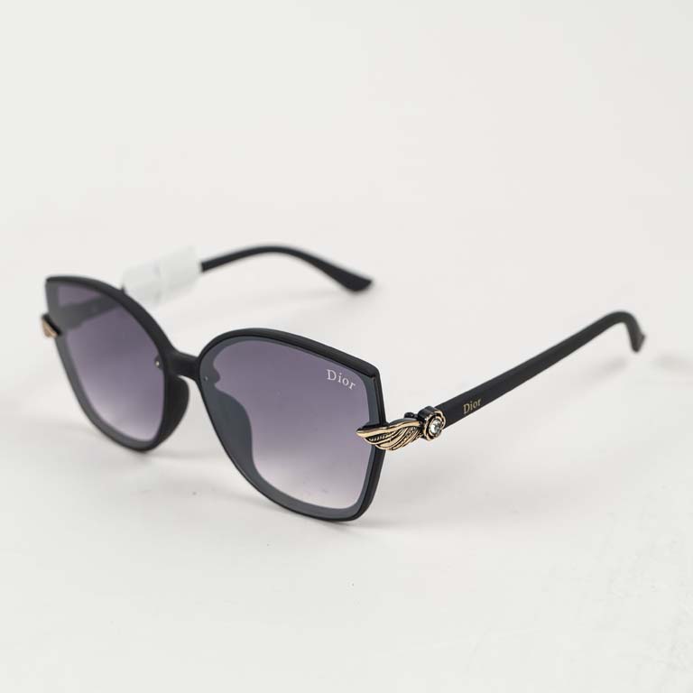 Lentes de sol de estilo aviator con gradientes y detalles en oro