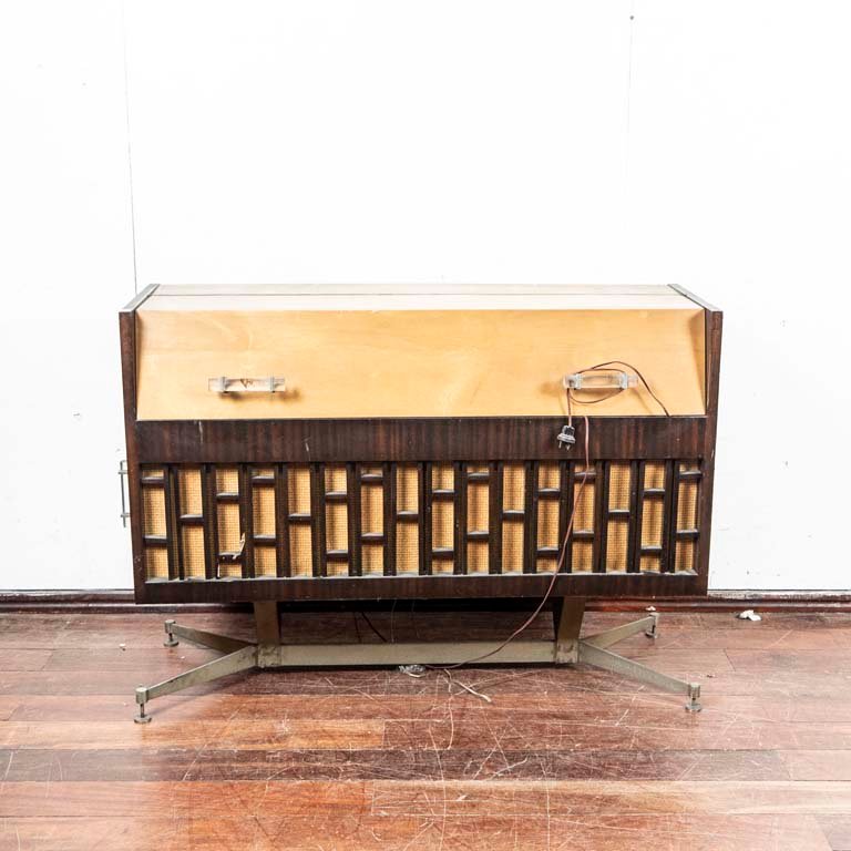 Item 2102656 - Image 0