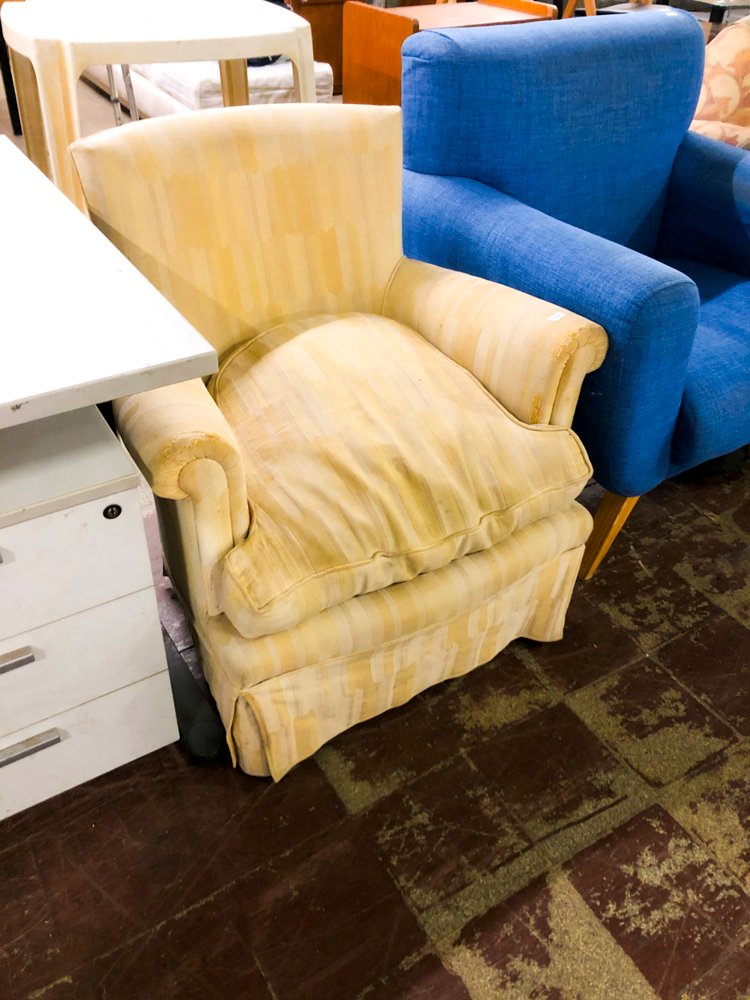 Sillón Azul y Sillón Estampado