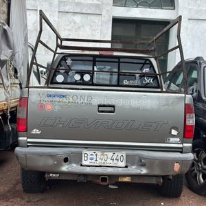 Camioneta Chevrolet S10 4x4 Gris - imagen 14