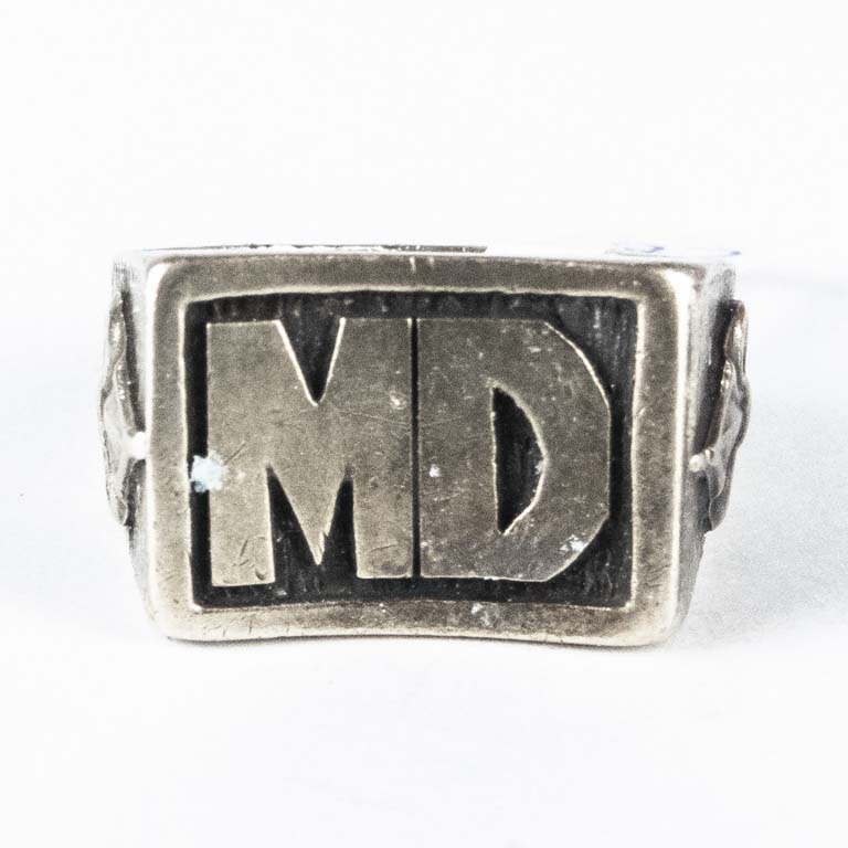 Lote anterior: Anillo de plata con iniciales MD - Accesorio de moda