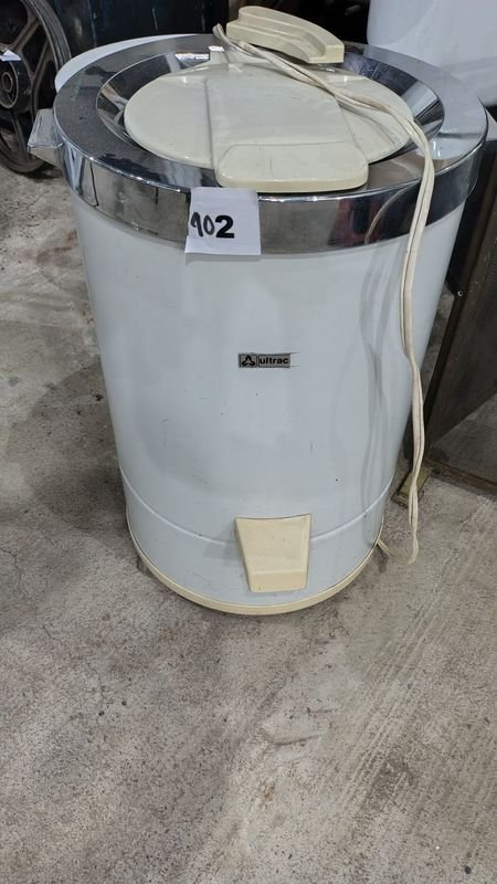 Lote siguiente: Centrifugador de ropa en buen estado
