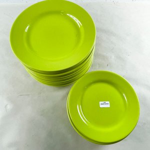 Veintiún Platos de Cerámica Verde Liso para Postre - imagen 2