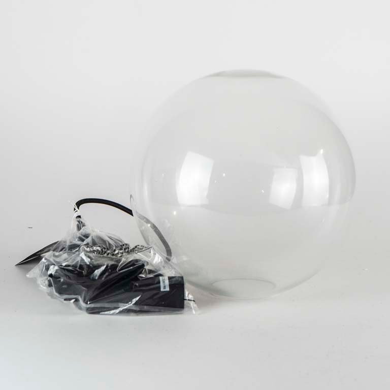 Lote anterior: Esfera de vidrio transparente con base y accesorios