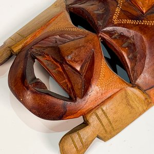 Máscara Azteca de Madera con Decoración de Corazón - imagen 4