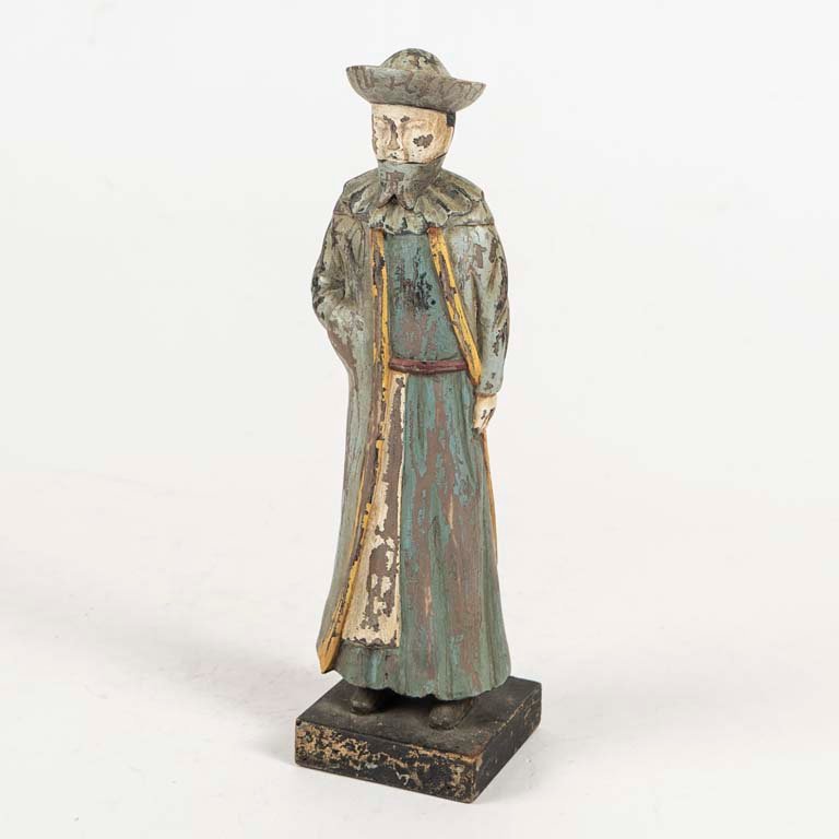 Lote anterior: Figura oriental antigua de madera policromada