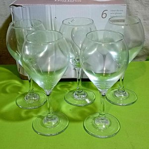 Lote siguiente: Set de 5 Copas Altas para Vino de Cristal