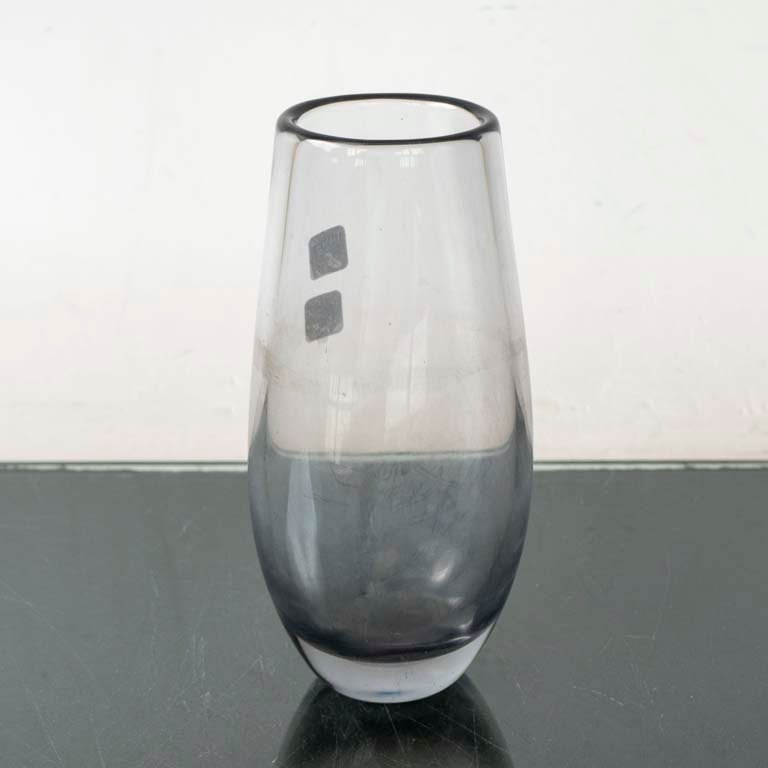 Lote anterior: Florero de cristal - Medidas: 12x6x23cm