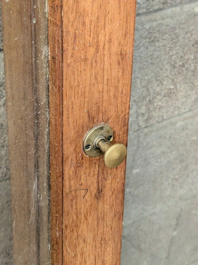 Ventana con dos hojas corredizas y marco de cedro - imagen 5