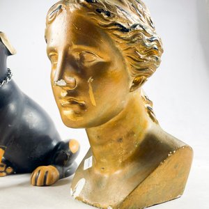 Figura de Perro con Cadena y Busto de Dama - 2 Piezas Decorativas - imagen 4