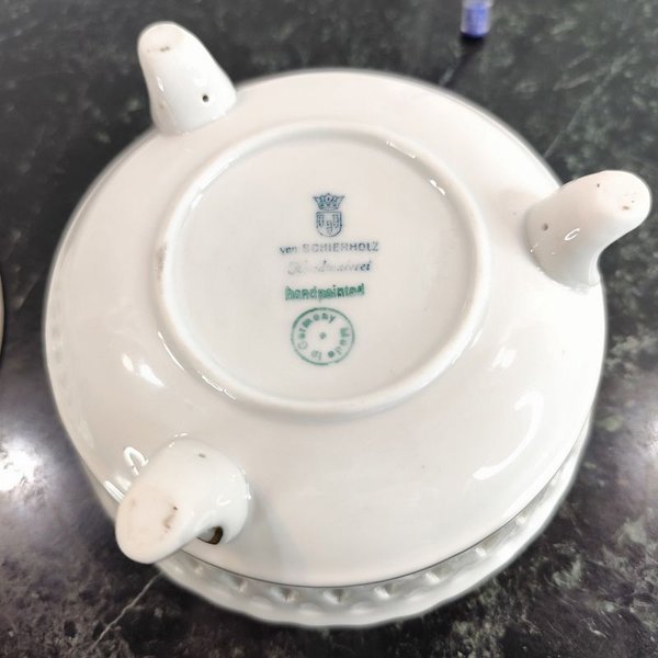 Bombonera calada en porcelana alemana Schierholz motivo angelito - imagen 4
