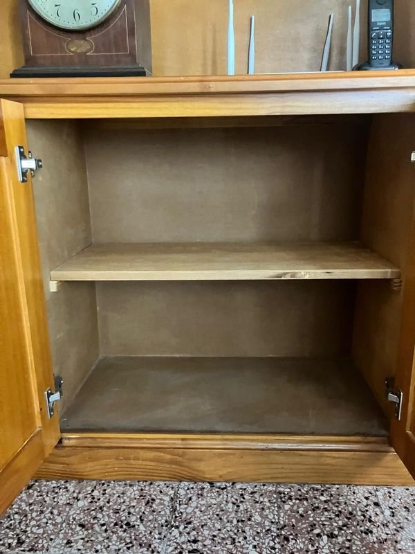 Gran Mueble de Cristalero-Madera con Relojes y Estanterías - imagen 12