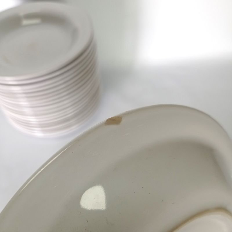 Platos de porcelana Olmos con logo de La Casa Violeta - imagen 6