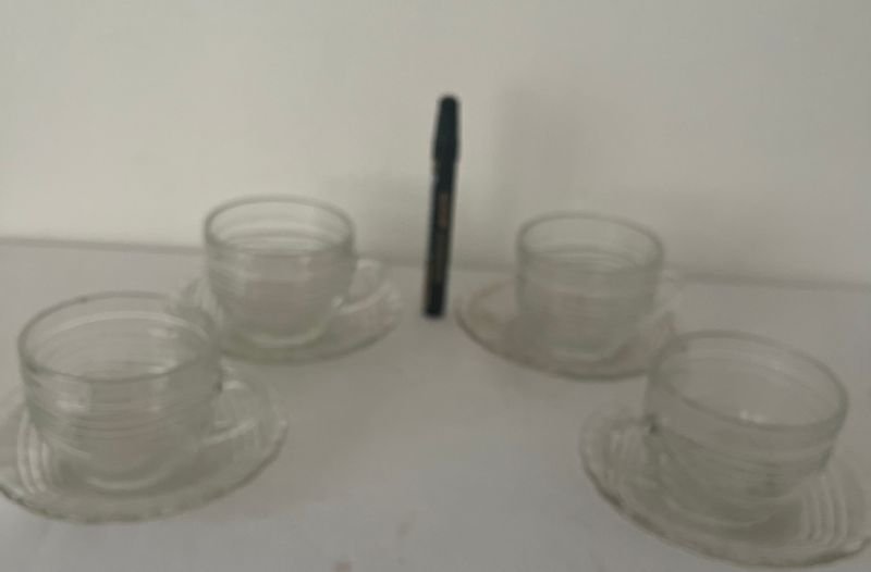 Lote siguiente: Juego de Tazas y Platos para Café