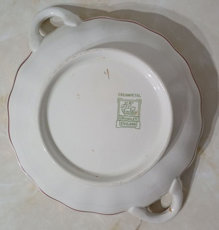 Porcelana INGLESA CREAMPETAL GRINDLEY - Guisera (mediana) con diseño floral - imagen 5
