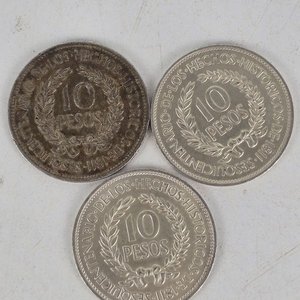 3 Monedas de Plata "Gaucho Oriental" - República Oriental del Uruguay 1961 - imagen 2