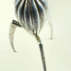 Exprimidor de Cítricos Alessi "Juicy Salif" Diseño Philippe Starck en Metal Italiano - imagen 2