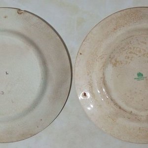 Dos Platillos de Postre de Porcelana Inglesa Wedgwood - imagen 3