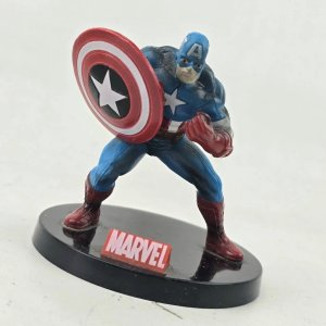 Lote siguiente: Figura Capitán América Marvel Coleccionable