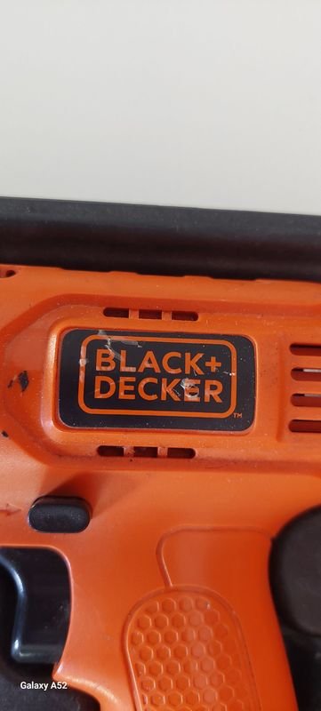 Drill Black+Decker Cordless con Cargador y Caso - imagen 3