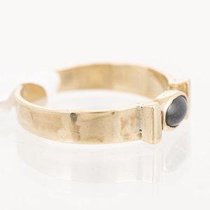 Anillo de Oro 18k con Zafiro Central - imagen 2