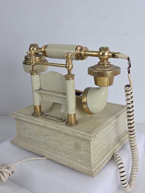 Teléfono Vintage de la Década de 1960 - imagen 5