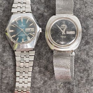 Lote anterior: Dos Relojes Antiguos Tressa y Orient - Funcionando