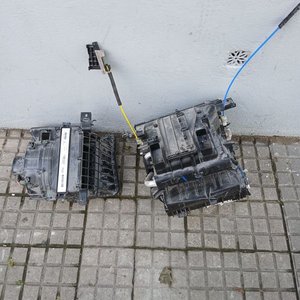 Lote de Repuestos Automotrices: Electroventiladores, Radiadores y Equipos de Calefacción - imagen 5