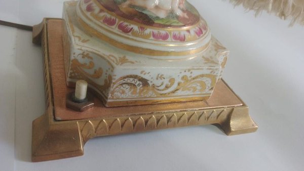 Lámpara de mesa en porcelana Capodimonte, marca N 1920 - imagen 2