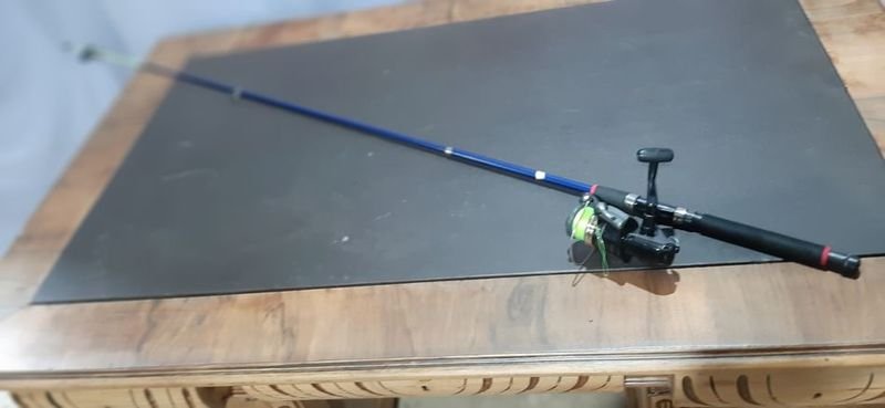 Lote siguiente: Reel de pesca Daiwa 1.80