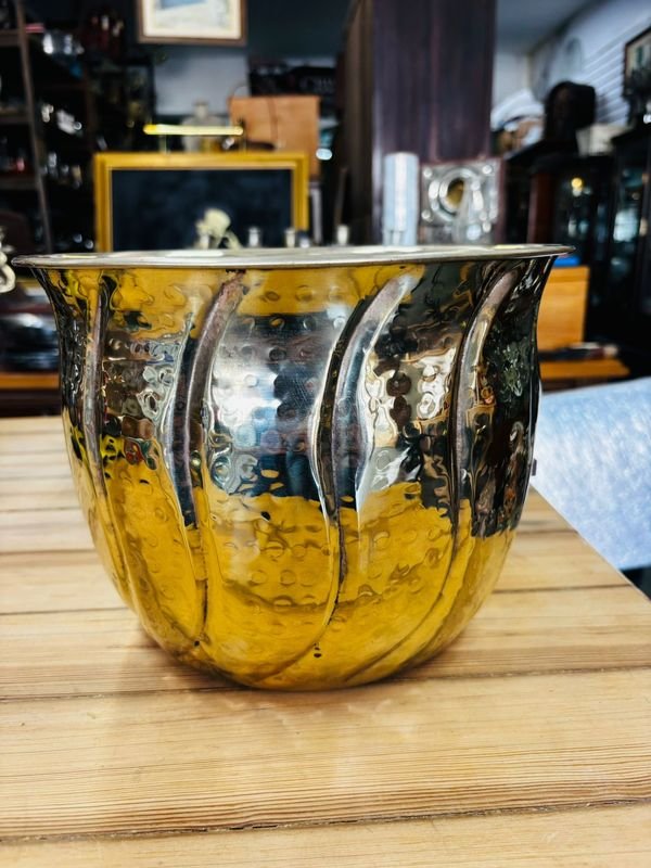 Macetero o olla en bronce sana para decoración - imagen 2