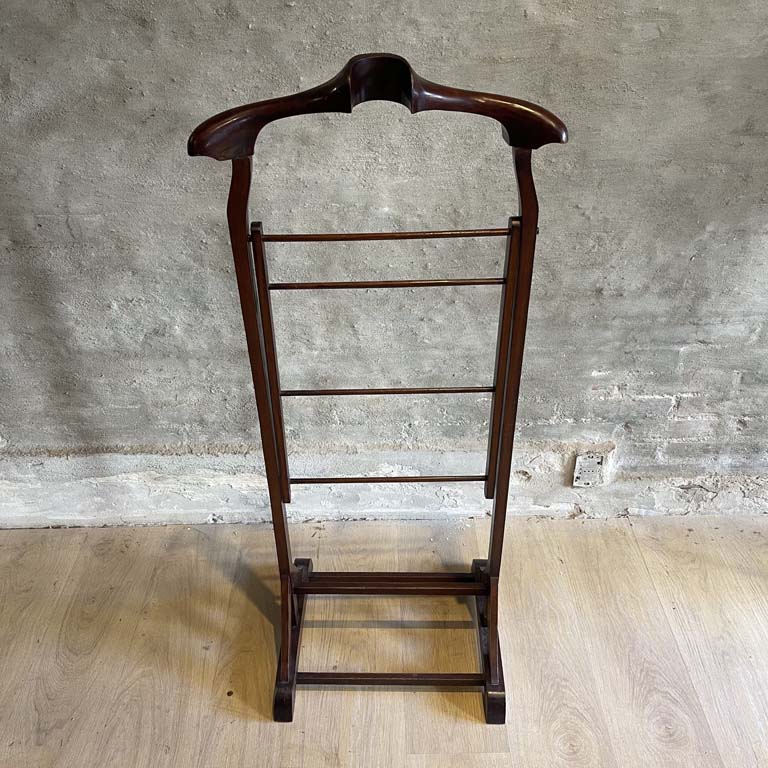 Lote anterior: Despojador de madera - Medidas: 50x118cm