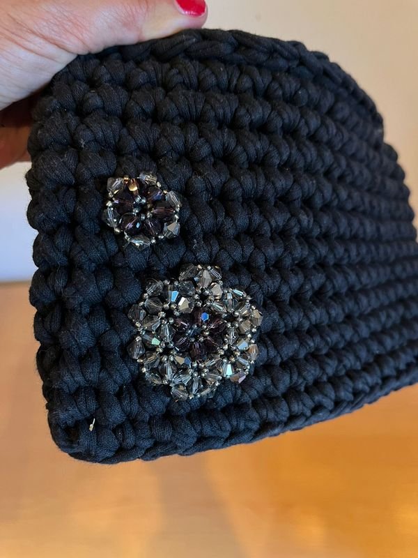 Bolsa de mano con strass negra - imagen 4