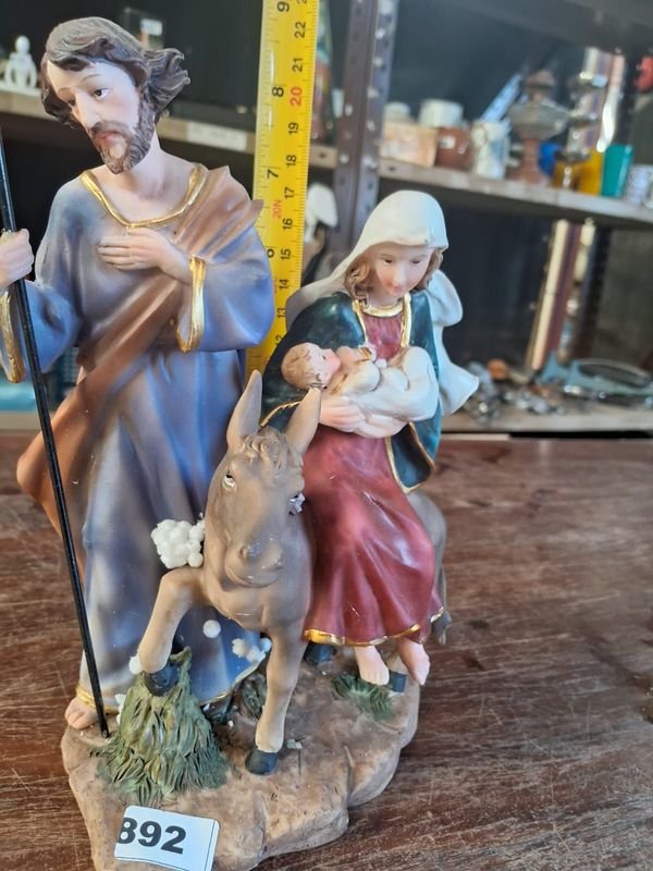 Figuritas de Navidad con detalles pintados a mano - imagen 4