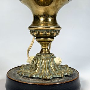 Lámpara de Mesa Opalina con Pantalla Blanca y Base de Bronce - imagen 2