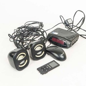 Lote de Mouse, Radio Despertador, Parlantes para PC y Reproductor MP3 - imagen 2