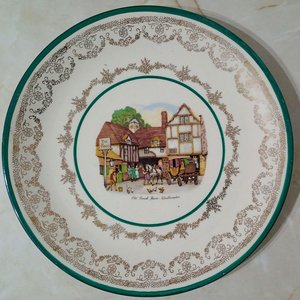Plato de Porcelana Vintage "Old Coach House - Woolhampton" con Borde Dorado y Verde - imagen 3
