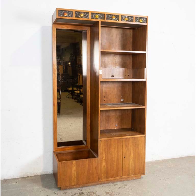 Mueble Estante con Espejo y Guarda Superior de Vidrio Soplado